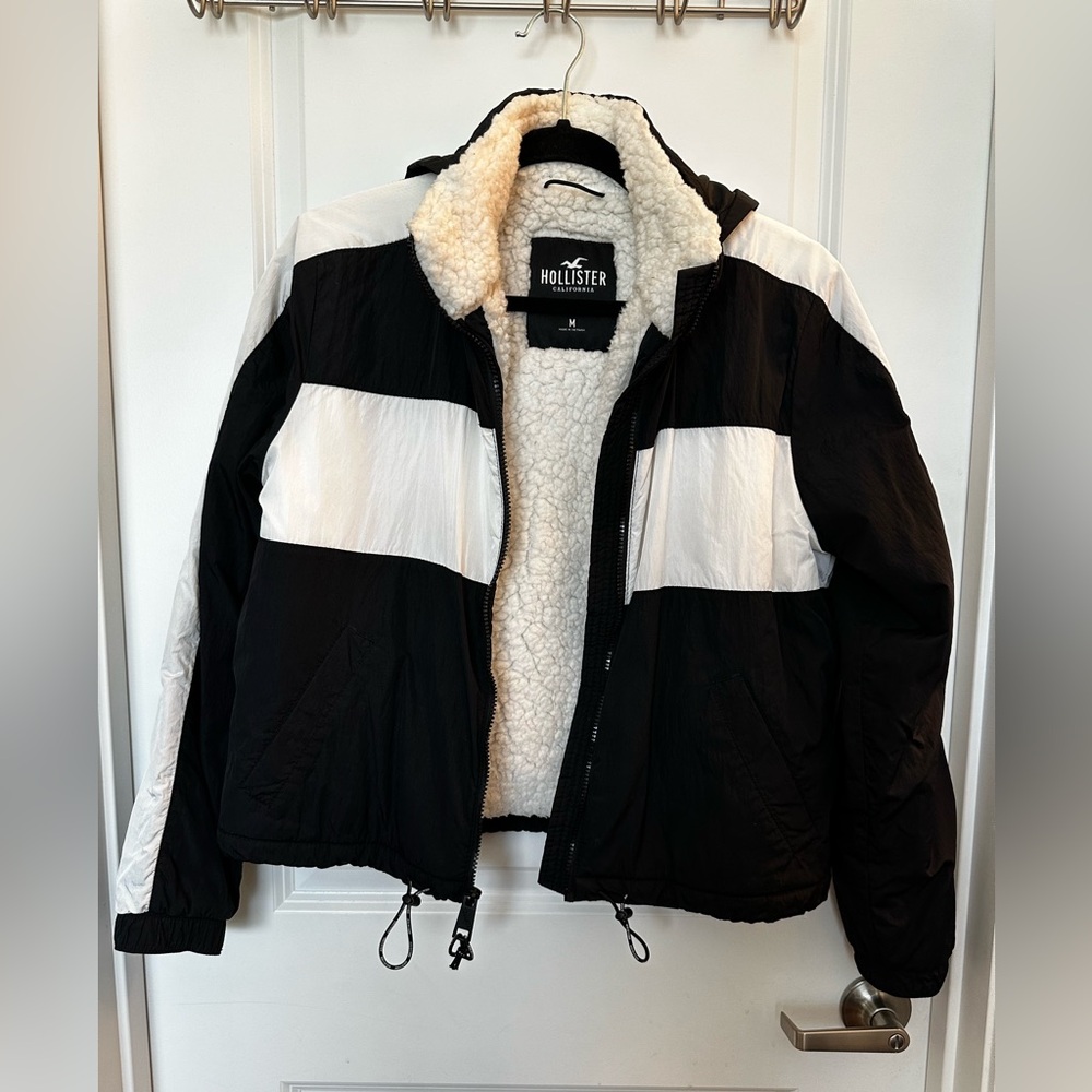 Hollister, medium, blue white, Sherpa lined crop jacket